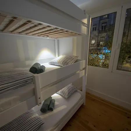 Nomad 64 Albergue *